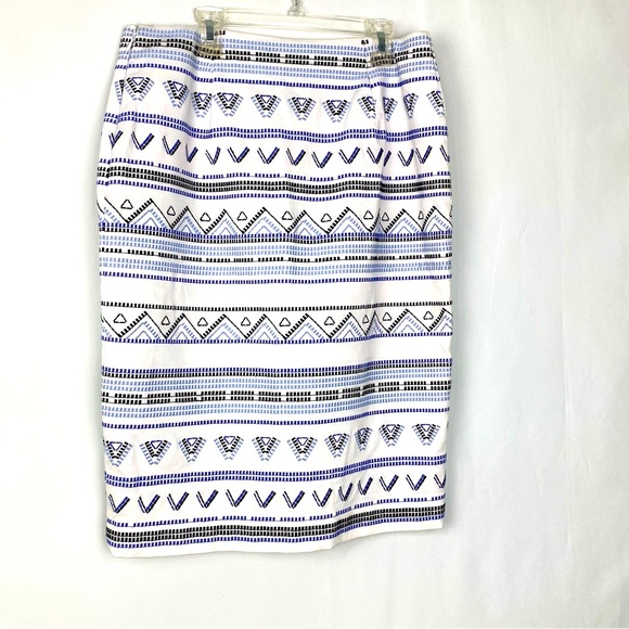 White House Black Market Aztec Pattern Embroidered Pencil Skirt Size 8 - Picture 1 of 8